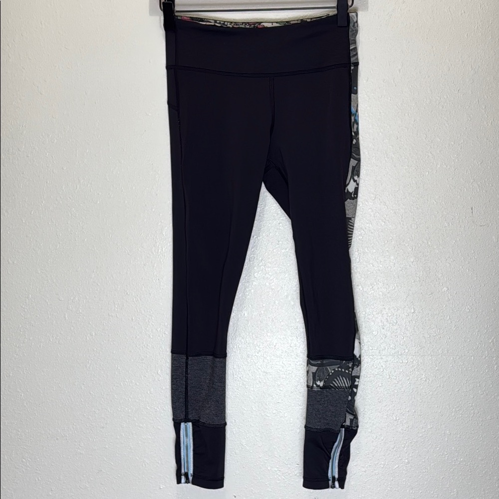 Lululemon Black and Gray Patterned Leggings